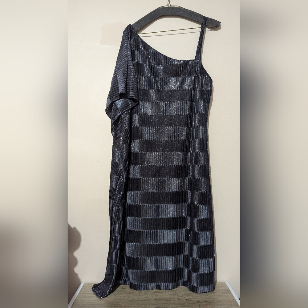 3 for $30 Le Chateau Stunning Asymmetrical Dress Texture Shimmery Size XL New